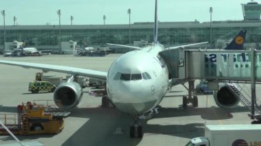 Münih 'te havaalanındaki uçaklar