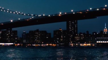 Manhattan silueti, Brooklyn, New York 'tan görüldüğü gibi.,