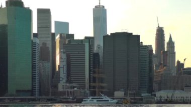 Manhattan silueti, Brooklyn, New York 'tan görüldüğü gibi.,