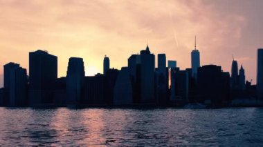 Manhattan silueti, Brooklyn, New York 'tan görüldüğü gibi.,