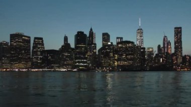 Manhattan silueti, Brooklyn, New York 'tan görüldüğü gibi.,