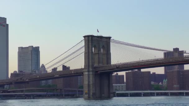 Brooklyn Bridge East River Viewed New York City Lower Manhattan — ストック動画