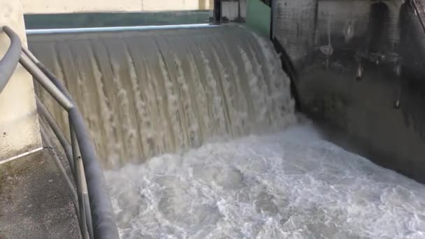 Spillway Passau Ingling Hydroelectric Dam Passau Bayern Germany — Stockvideo