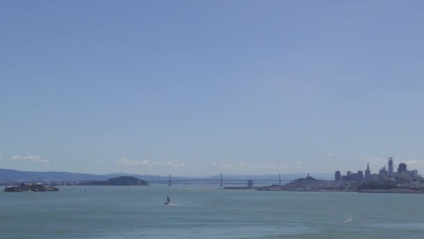 San Francisco Skyline Seen Golden Gate Bridge View Vista Point — Vídeo de stock