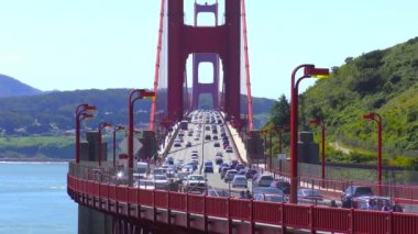 Golden Gate Köprüsü 'nde trafik, San Francisco, California, Usa, yaklaşık Nisan 2017