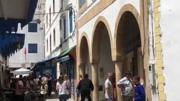 Pessoas Portão Essaouira Marrocos — Vídeo de Stock