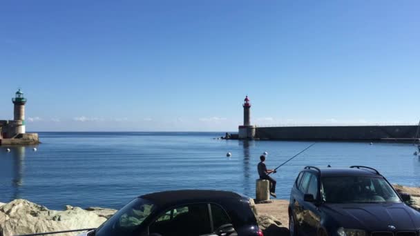 Imagens Homem Que Pesca Costa Bastia Córsega França — Vídeo de Stock