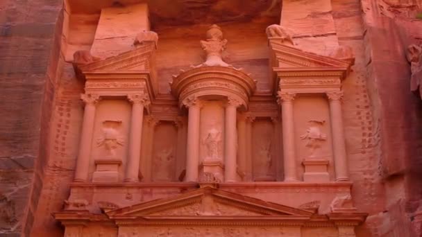 Petra Jordan Circa 2016 Low Angle View Facade Treasury Building — ストック動画