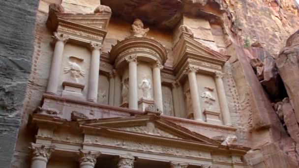 Petra Jordan Circa 2016 Low Angle View Facade Treasury Building — Video Stock