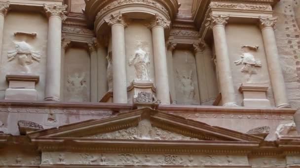 Petra Jordan Circa 2016 Χαμηλή Θέα Της Πρόσοψης Του Θησαυροφυλακίου — Αρχείο Βίντεο