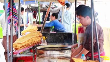 Yemek tedarikçilerinin görüntüleri, Kabil, Afganistan