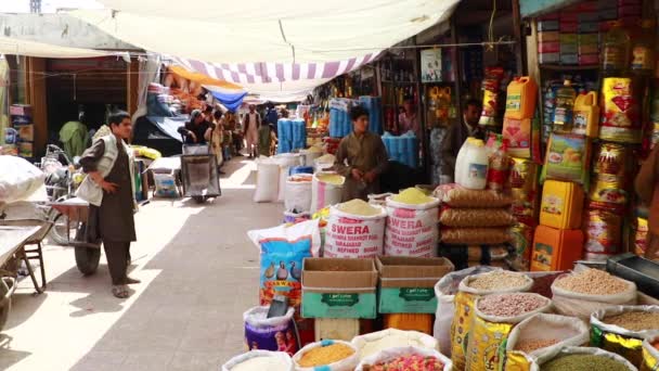Unidentified People Market Kabul Capital Afghanistan Circa May 2019 — стоковое видео