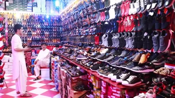 Afganistan Kabil Deki Ayakkabı Dükkanının Görüntüleri — Stok video