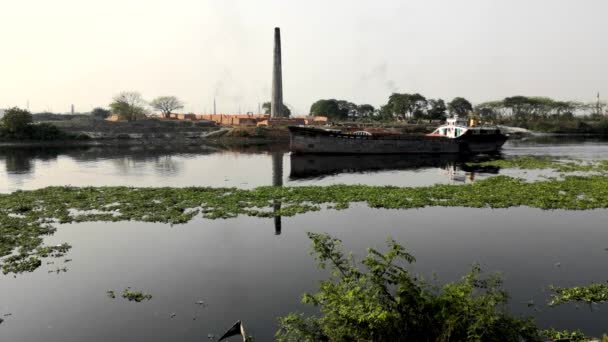 Buriganga River Southwest Outskirts Dhaka Capital Bangladesh Circa March 2020 — Stock Video