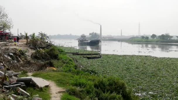 Buriganga River Southwest Outskirts Dhaka Capital Bangladesh Circa March 2020 — Stockvideo