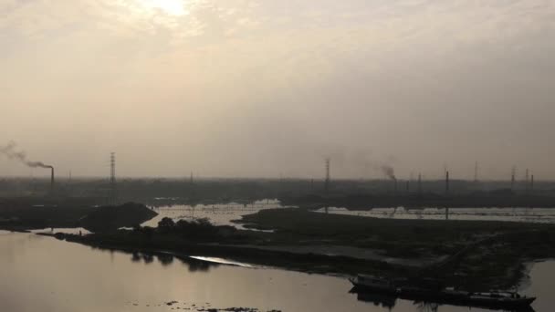 Ηλιοβασίλεμα Πάνω Από Τον Ποταμό Μπουριγκάγκα Στα Νοτιοδυτικά Περίχωρα Της — Αρχείο Βίντεο
