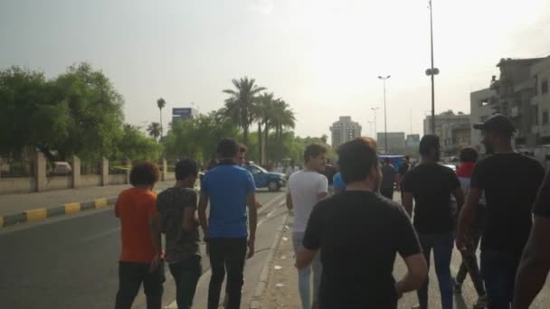 Unidentified People Demonstrating Iraqi Government 2019 Iraqi Protests Also Named — Stockvideo