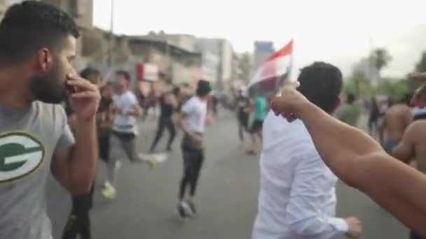 Непізнані Люди Протестують Проти Іракського Уряду Іракських Протестах 2019 Року — стокове відео