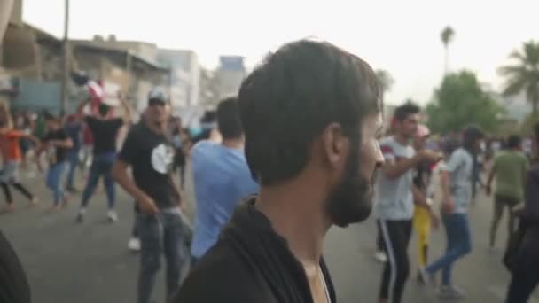 Unidentified People Demonstrating Iraqi Government 2019 Iraqi Protests Also Named — 图库视频影像