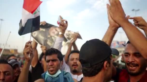 2019 Daki Irak Protestolarında Irak Hükümetine Karşı Gösteri Yapan Kimliği — Stok video