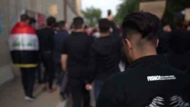 Unidentified People Demonstrating Iraqi Government 2019 Iraqi Protests Also Named — Vídeo de stock