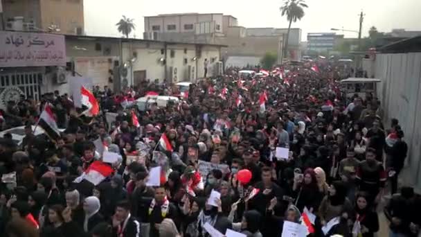 Unidentified People Demonstrating Iraqi Government 2019 Iraqi Protests Also Named — Video Stock