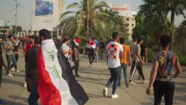 Unidentified People Demonstrating Iraqi Government 2019 Iraqi Protests Also Named — 图库视频影像