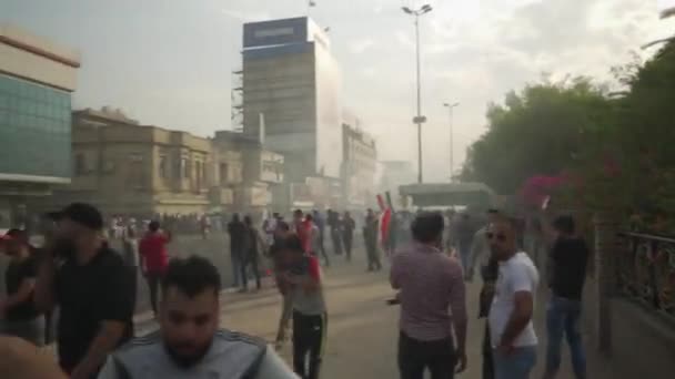 Ongeïdentificeerde Mensen Die Demonstreren Tegen Iraakse Regering Tijdens Iraakse Protesten — Stockvideo