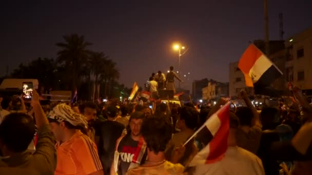 Ongeïdentificeerde Mensen Die Demonstreren Tegen Iraakse Regering Tijdens Iraakse Protesten — Stockvideo