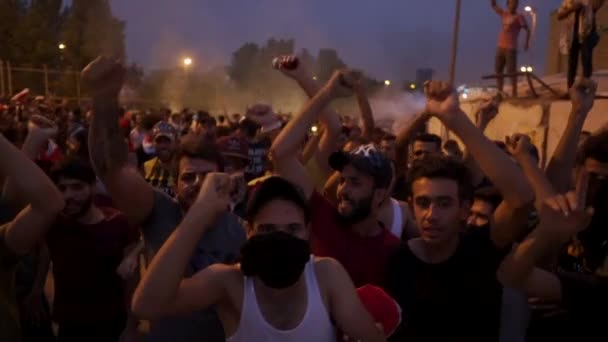 Unidentified People Demonstrating Iraqi Government 2019 Iraqi Protests Also Named — 图库视频影像