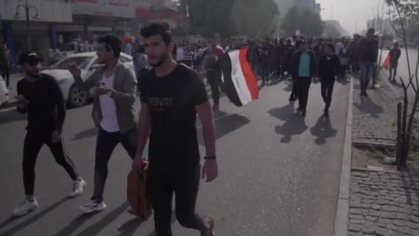 Unidentified People Demonstrating Iraqi Government 2019 Iraqi Protests Also Named — ストック動画