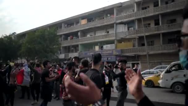 Neidentifikovaní Lidé Demonstrující Proti Irácké Vládě Iráckých Protestech Roce 2019 — Stock video