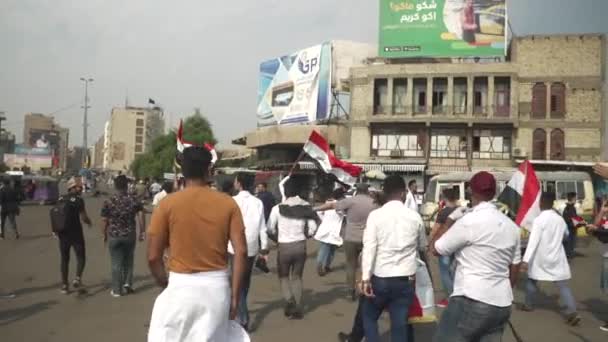 Unidentified People Demonstrating Iraqi Government 2019 Iraqi Protests Also Named — стоковое видео