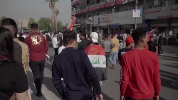 Ongeïdentificeerde Mensen Die Demonstreren Tegen Iraakse Regering Tijdens Iraakse Protesten — Stockvideo