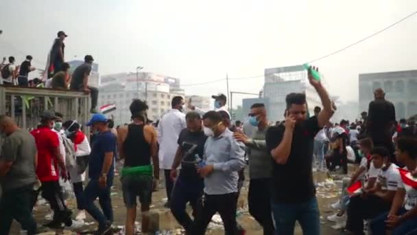 2019 Daki Irak Protestolarında Irak Hükümetine Karşı Gösteri Yapan Kimliği — Stok video