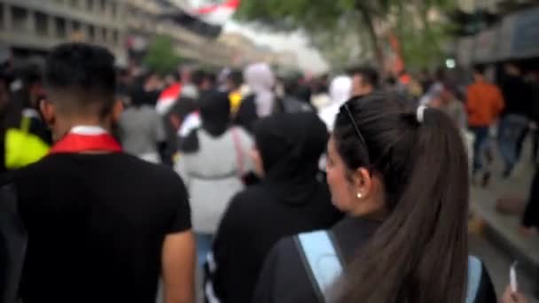 Непізнані Люди Протестують Проти Іракського Уряду Іракських Протестах 2019 Року — стокове відео