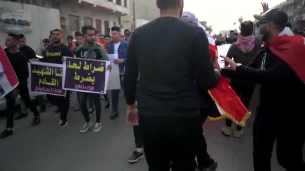 Unidentified People Demonstrating Iraqi Government 2019 Iraqi Protests Also Named — Vídeos de Stock