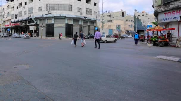Нерозпізнані Люди Вуличний Рух Місті Газа Західний Берег Найбільше Місто — стокове відео