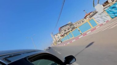 POV, Gazze, Filistin 'de hareket halindeki araba görüntüleri