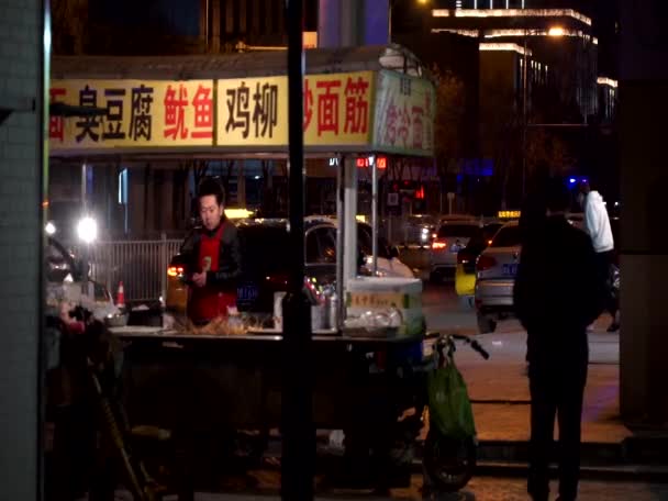 Street Scene Hohhot Erlian Night Inner Mongolia Province China 2021 — Vídeos de Stock