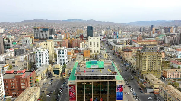 Moğolistan Başkenti Ulaanbaatar Binalarının Sokaklarının Havadan Görünüşü Yaklaşık Haziran 2021 — Stok fotoğraf