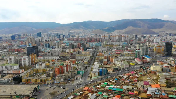 Moğolistan Başkenti Ulaanbaatar Binalarının Sokaklarının Havadan Görünüşü Yaklaşık Haziran 2021 — Stok fotoğraf