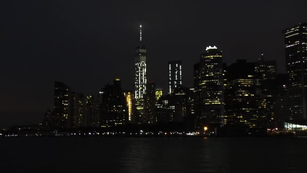到了晚上 美国纽约曼哈顿天际线 — 图库视频影像