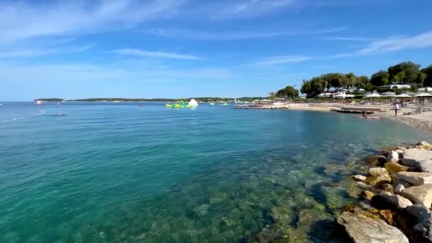 Αδριατική Θάλασσα Στο Ροβίνι Της Κροατίας — Αρχείο Βίντεο