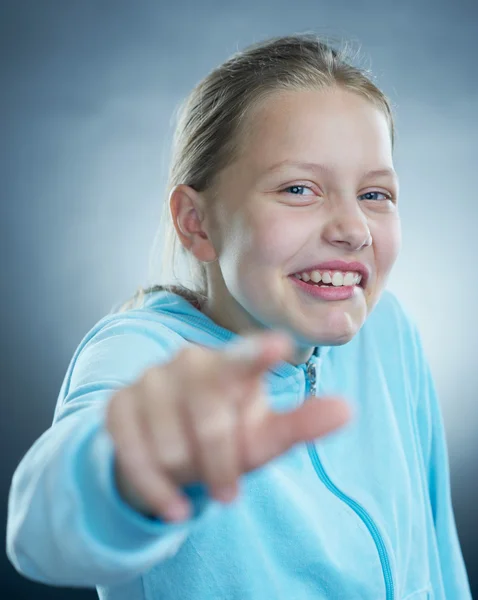 Förvånad liten flicka. — Stockfoto