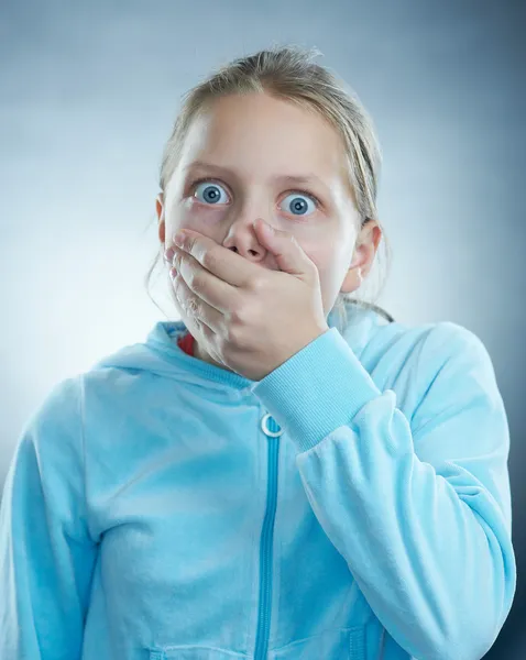 Surprised little girl. — Stock Photo, Image