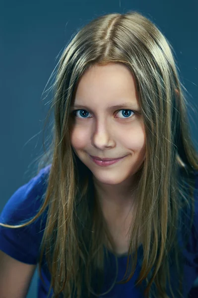 Closeup portrait of a beautiful teen girl — Stock Photo, Image