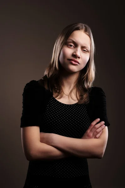 Verward tiener schoolmeisje — Stockfoto