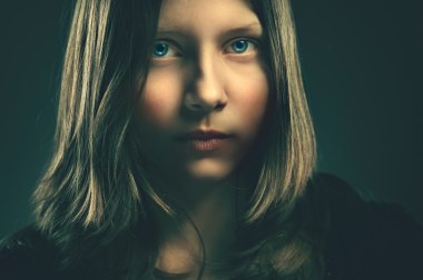 bir genç kız, portre, portre