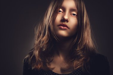 bir genç kız, portre, portre